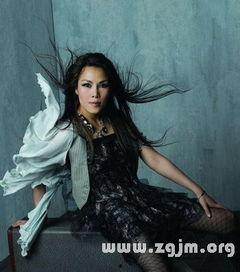 田震个人资料图片欣赏,魅力四溢，歌声传情