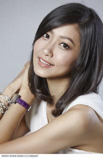 孙歆艾资料,才华横溢的年轻艺术家，艺术与生活的完美融合